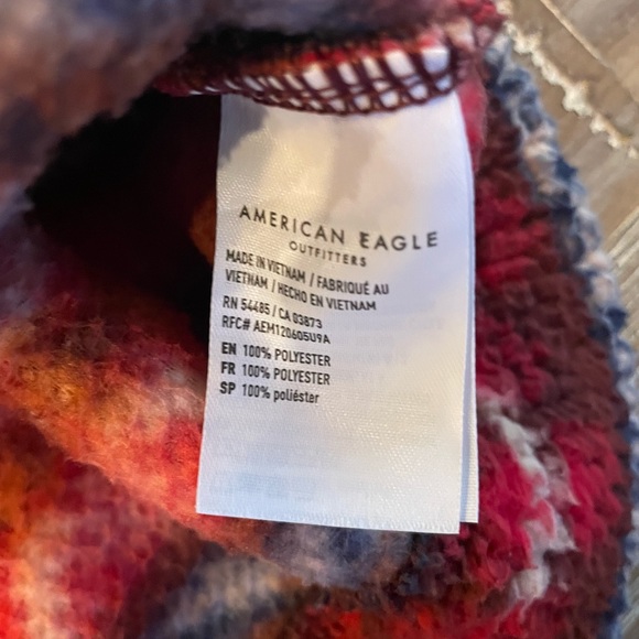 American Eagle Red Fairisle tribal fleece Sherpa pull over Sweater 1/4 zip sz.M - Picture 9 of 9